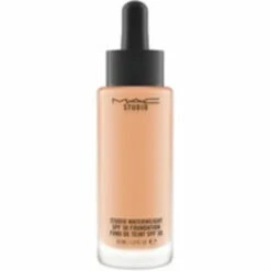 MAC Cosmetics Studio Waterweight Foundation SPF30 NC40