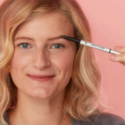 IT Cosmetics Brow Power Universal Eyebrow Pencil Universal Taupe 11 IT Cosmetics Brow Power Universal Eyebrow Pencil Universal Taupe -Cosmetica Speciaal Winkel 1072771 5