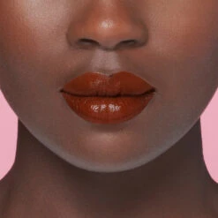 L'Oreal Lu0027Oréal Brilliant Signature Lippenstift 304 Be Unafraid -Cosmetica Speciaal Winkel 998222 4